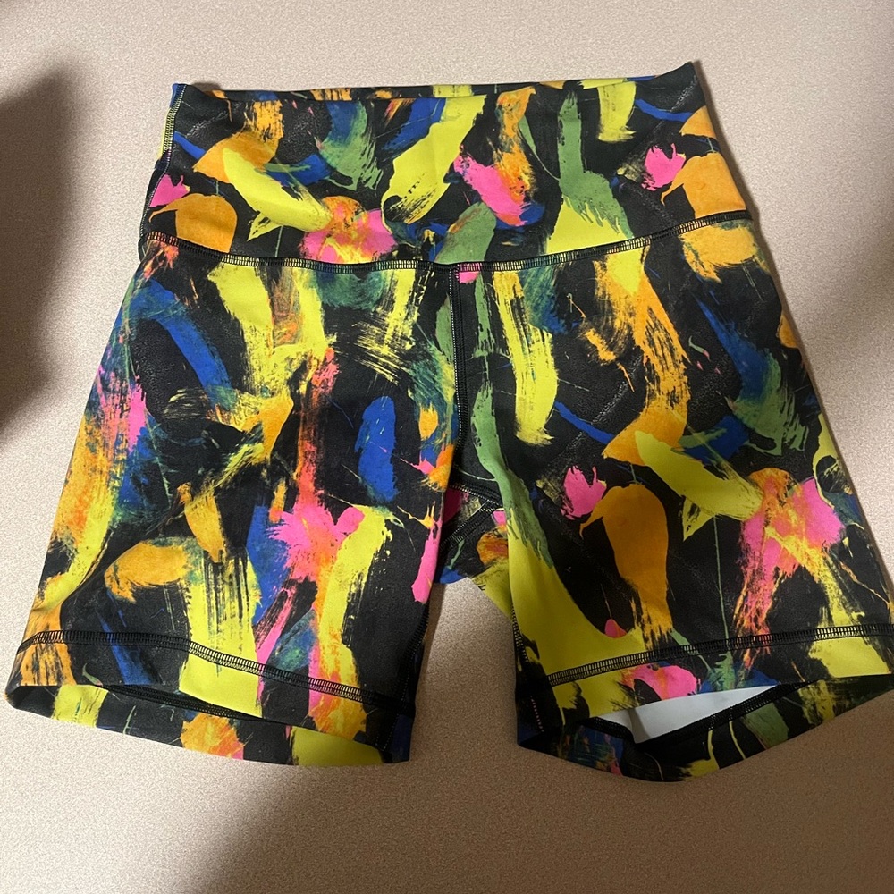 Lululemon Wunder Train High Rise 6” Shorts